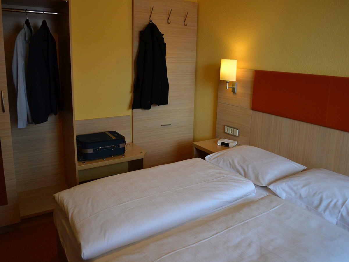 Hotel-Gasthof Rotes Ross Markt Einersheim Екстериор снимка