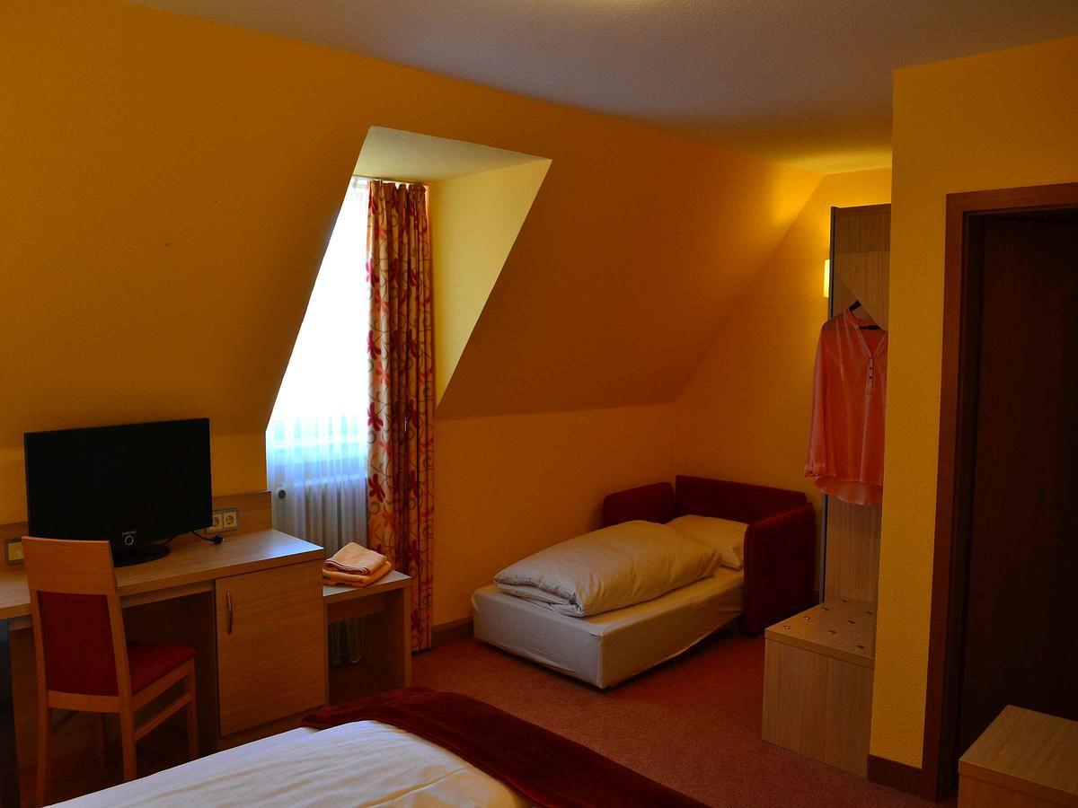 Hotel-Gasthof Rotes Ross Markt Einersheim Екстериор снимка