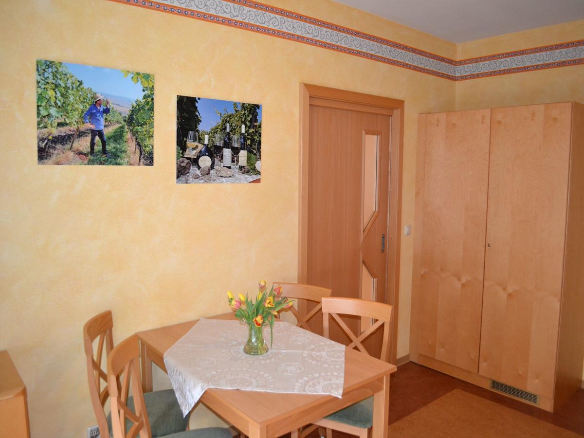Hotel-Gasthof Rotes Ross Markt Einersheim Екстериор снимка