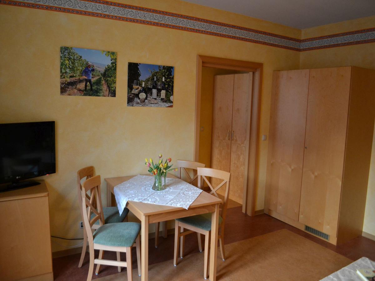 Hotel-Gasthof Rotes Ross Markt Einersheim Екстериор снимка