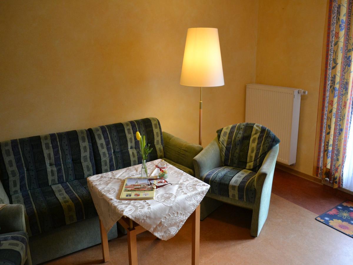 Hotel-Gasthof Rotes Ross Markt Einersheim Екстериор снимка