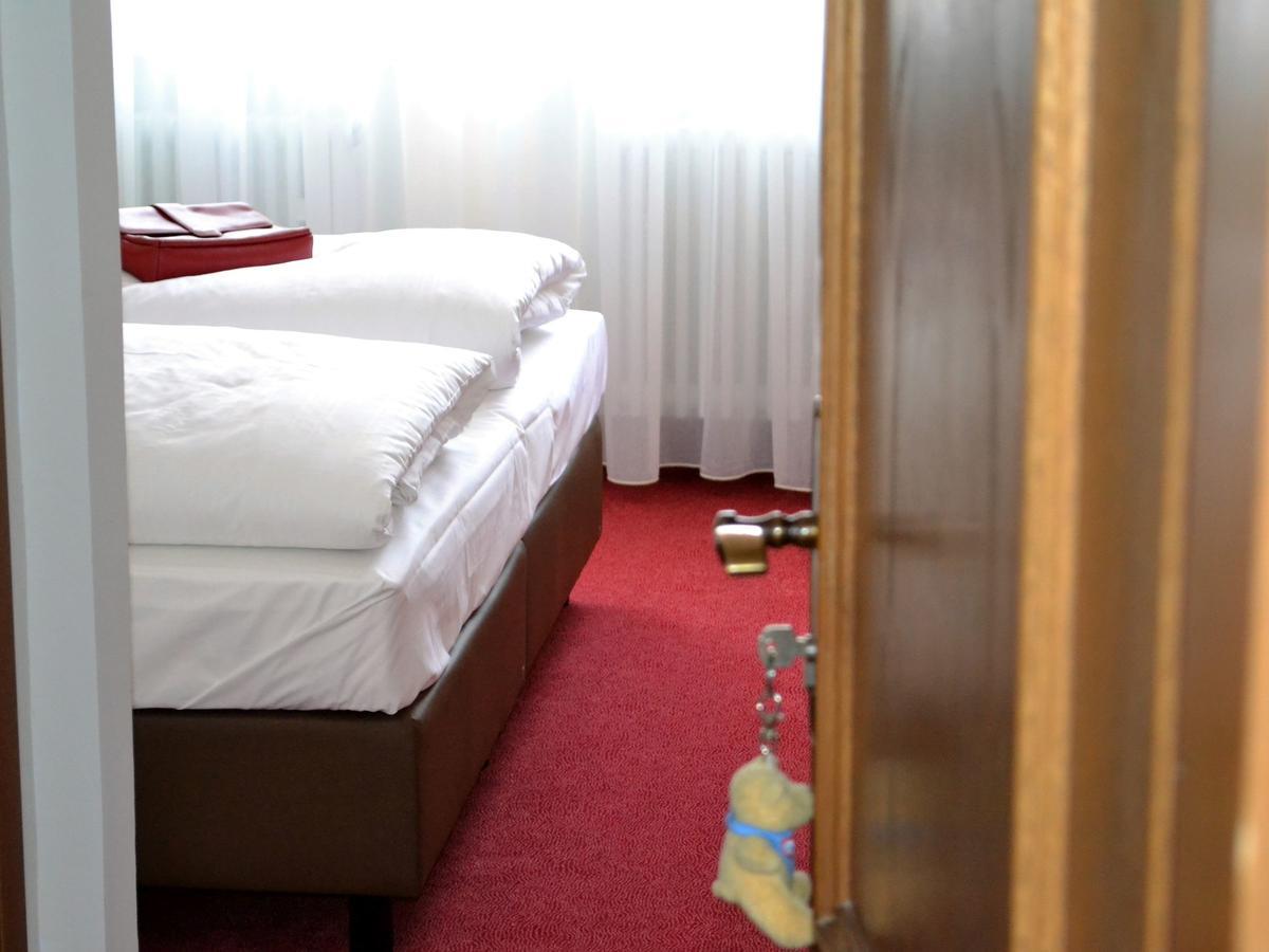 Hotel-Gasthof Rotes Ross Markt Einersheim Екстериор снимка